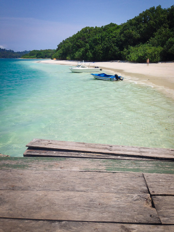 Salah satu sudut dermaga peucang