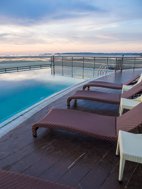 hotel aston belitung