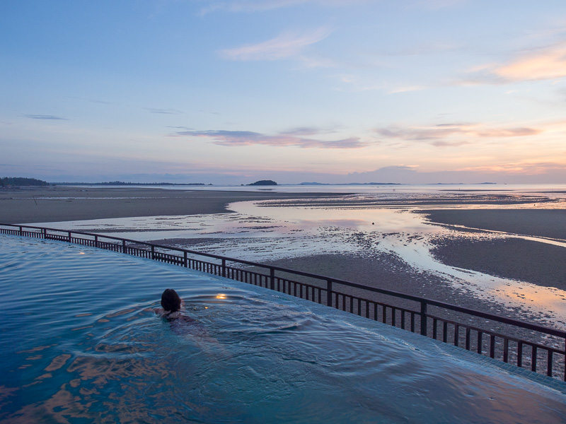 hotel aston belitung